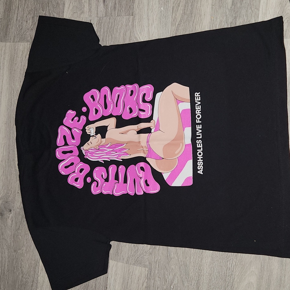Brand new, ALF BUTTS BOOZE & BOOBS T SHIRT MED